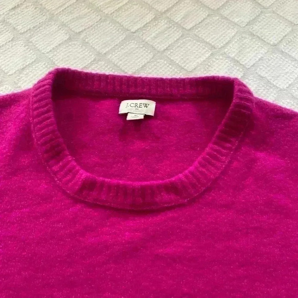 J Crew Hot Pink Wool Knit Crew Neck Womens Sweater sz M - Picture 4 of 11